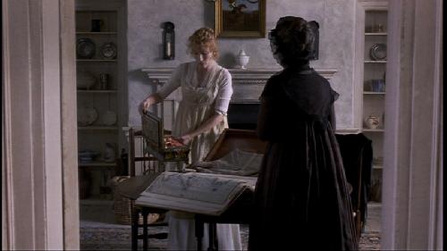 DVD_VIDEO-7.jpg - The dining room with built-ins.